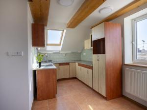 Prodej bytu 2+kk, Poděbrady - Poděbrady II, Dr. Beneše, 61 m2