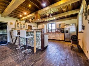 Prodej rodinného domu, Vrchlabí, 429 m2