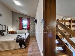 Prodej rodinného domu, Vrchlabí, 429 m2