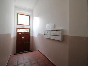 Pronájem bytu 2+1, Karlovy Vary, Zeyerova, 60 m2