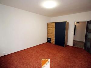 Pronájem bytu 2+1, Kadaň, Na Podlesí, 61 m2