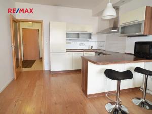 Pronájem bytu 2+kk, Praha - Stodůlky, Svitákova, 57 m2