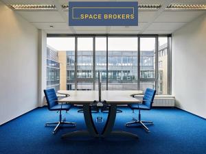 Pronájem kanceláře, Praha - Jinonice, Radlická, 2500 m2