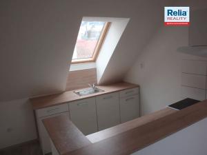 Pronájem bytu 3+kk, Liberec, Na Kopečku, 67 m2