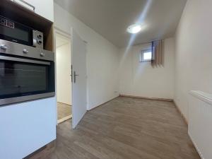 Pronájem bytu 2+kk, Staré Hradiště, U Pošty, 27 m2
