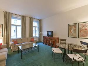 Pronájem bytu 2+kk, Praha - Nové Město, Odborů, 55 m2