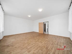 Pronájem bytu 2+kk, Sadová, 43 m2