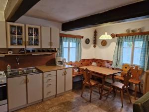 Prodej rodinného domu, Osečná, 216 m2