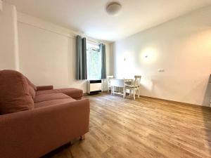 Pronájem bytu 1+1, Praha - Žižkov, Viklefova, 38 m2