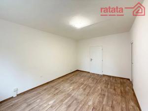 Pronájem bytu 2+1, Kadaň, Chomutovská, 56 m2
