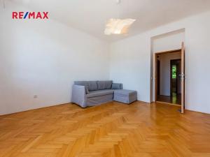 Pronájem bytu 2+1, Praha - Střešovice, Na Petynce, 63 m2