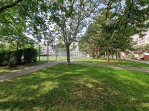 Prodej bytu 3+1, Praha - Petrovice, Rezlerova, 70 m2