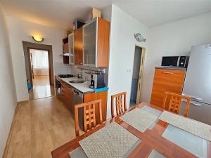 Pronájem bytu 3+1, Plzeň - Skvrňany, Lábkova, 74 m2