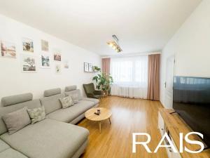 Prodej bytu 3+1, Praha - Letňany, Křivoklátská, 66 m2