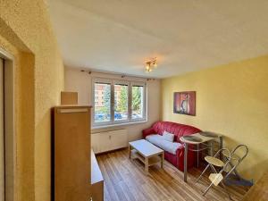 Pronájem bytu 1+1, Mariánské Lázně, Dyleňská, 35 m2