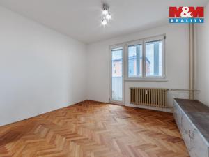 Prodej bytu 3+1, Nová Role, Školní, 58 m2