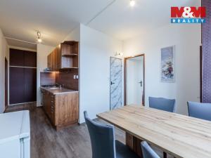 Prodej bytu 3+1, Nová Role, Školní, 58 m2