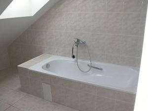Pronájem atypického bytu, Praha - Nusle, Křesomyslova, 27 m2