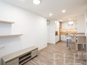 Prodej bytu 2+kk, Praha - Chodov, Křejpského, 42 m2