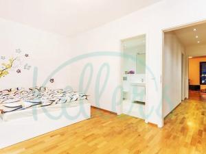 Pronájem bytu 2+kk, Praha - Michle, Baarova, 66 m2