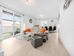 Prodej bytu 4+kk, Vochov, 81 m2