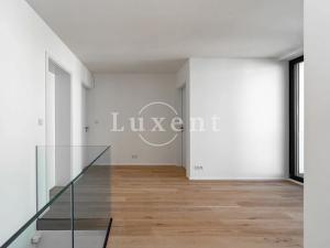 Prodej rodinného domu, Velké Popovice, Malostranská, 350 m2