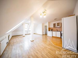 Prodej bytu 2+kk, Kutná Hora, Václavské náměstí, 55 m2