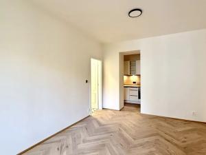 Prodej bytu 2+kk, Praha - Vršovice, Oblouková, 58 m2