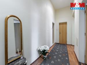 Prodej bytu 3+kk, Karlovy Vary, Zámecký vrch, 72 m2