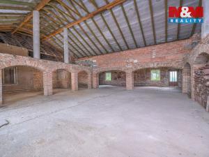 Prodej rodinného domu, Krakovany, 780 m2