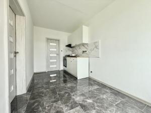 Pronájem bytu 4+1, Ústí nad Labem - Krásné Březno, Žežická, 81 m2