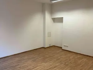 Pronájem kanceláře, Praha - Vysočany, Jandova, 30 m2