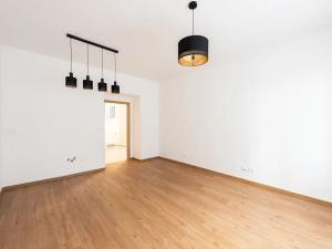 Pronájem bytu 2+kk, Praha - Holešovice, Tusarova, 63 m2