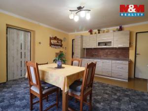 Prodej rodinného domu, Velemyšleves - Truzenice, 400 m2