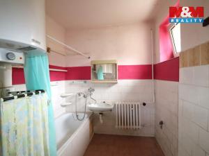 Prodej rodinného domu, Velemyšleves - Truzenice, 400 m2