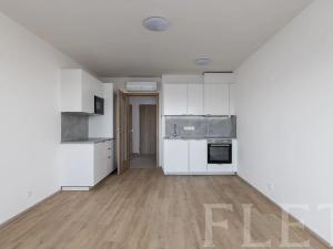 Pronájem bytu 1+kk, Praha - Háje, Výstavní, 33 m2
