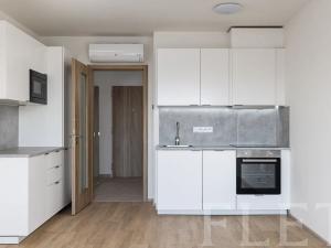 Pronájem bytu 1+kk, Praha - Háje, Výstavní, 33 m2