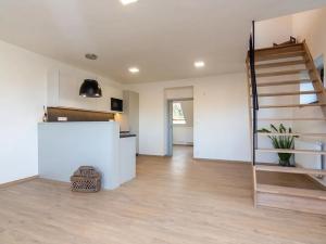 Pronájem bytu 2+kk, Průhonice, Chrpová, 64 m2