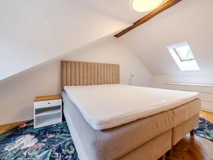 Pronájem bytu 2+kk, Praha - Karlín, Pernerova, 100 m2
