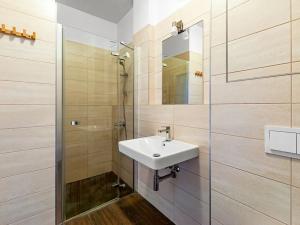 Pronájem bytu 1+kk, Praha - Karlín, U Mlýnského kanálu, 34 m2