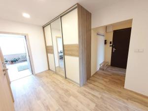 Pronájem bytu 3+1, Praha - Modřany, Vazovova, 75 m2