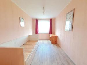 Pronájem bytu 3+1, Praha - Modřany, Vazovova, 75 m2