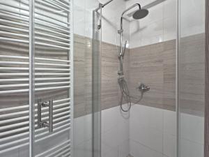 Pronájem obchodního prostoru, Liberec - Liberec VII-Horní Růžodol, Karoliny Světlé, 33 m2