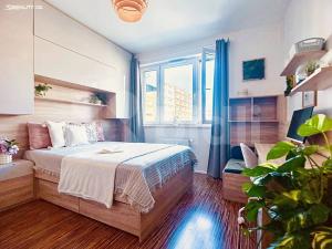 Pronájem bytu 2+kk, Praha - Žižkov, V zahrádkách, 58 m2