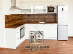 Pronájem bytu 2+kk, Praha - Kamýk, Zimova, 41 m2