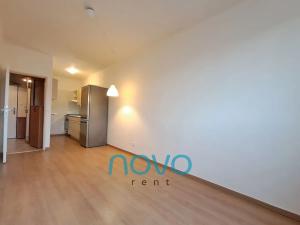 Pronájem bytu 2+kk, Praha - Vršovice, Bulharská, 42 m2