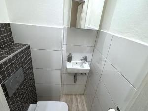 Pronájem bytu 2+1, Hrušovany u Brna, Sídliště, 65 m2