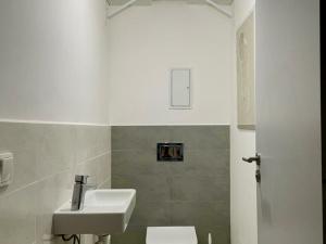 Pronájem bytu 2+kk, Kladno, Benediktínská, 61 m2
