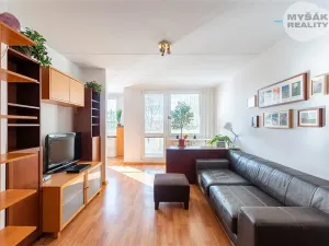 Pronájem bytu 3+1, Praha - Černý Most, Cíglerova, 75 m2