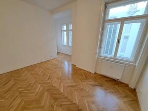 Pronájem kanceláře, Brno, Jakubské náměstí, 79 m2